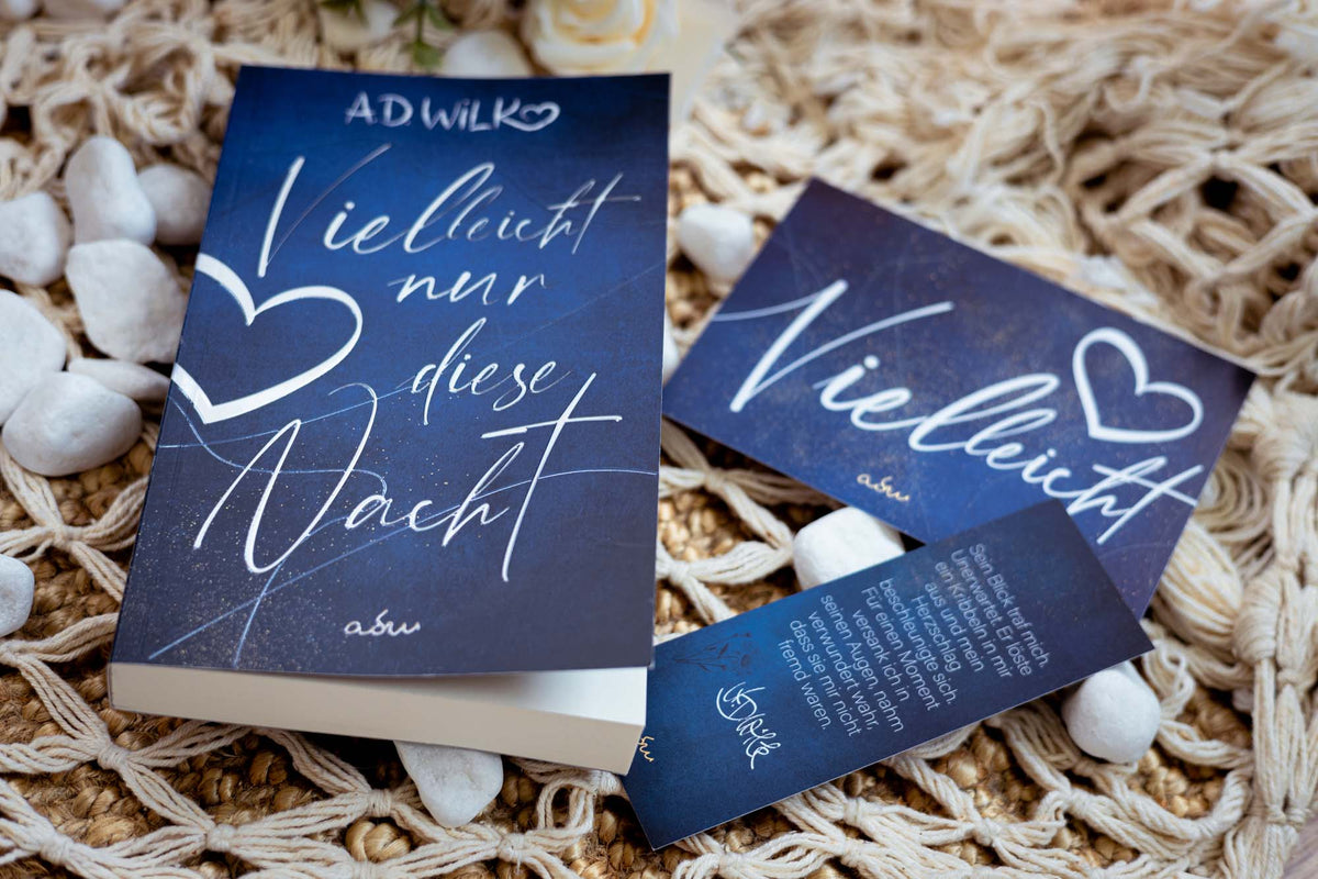 Taschenbuch »Vielleicht nur diese Nacht« von A.D. WiLK, in Szene gesetzt.